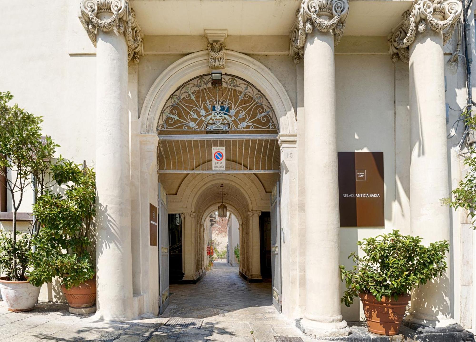 Отель Relais Antica Badia - San Maurizio 1619 Рагуза Экстерьер фото